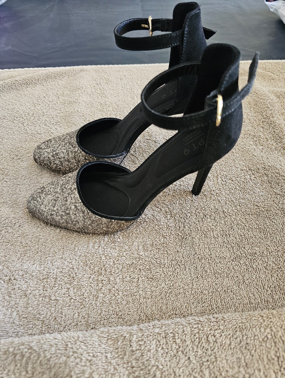 Apt. 9 Black Ankle-Strap Pointed Toe Heels with Gold Glitter